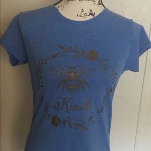 Jrs Large T shirt Bee Kind